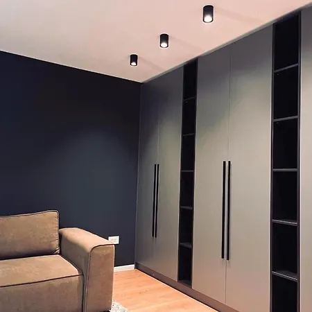 Apartment 4friendscoresibrasov M&l